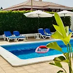 Villa Beachfront And Pool