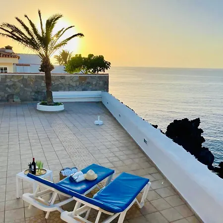 Willa Beachfront And Pool