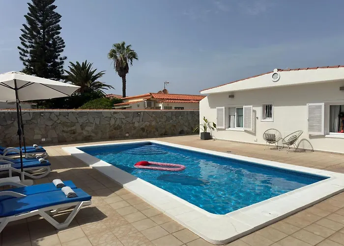 Beachfront And Pool * פוארטו דה סנטיאגו